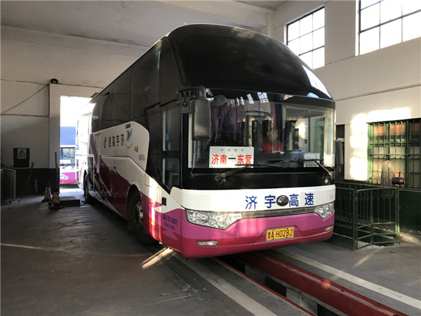 机动车检测维修中心综检站承接2018年济南市道路运输客运车辆春检工作 2017年12月04日2.jpg