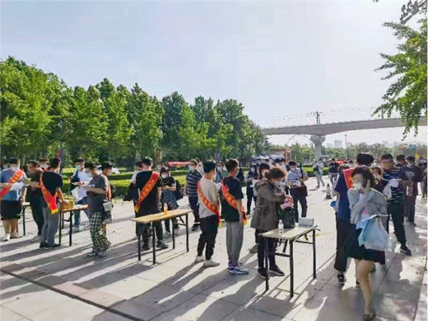 FFJ6M`AC6MI8172O5Y~)S4F_副本.jpg
